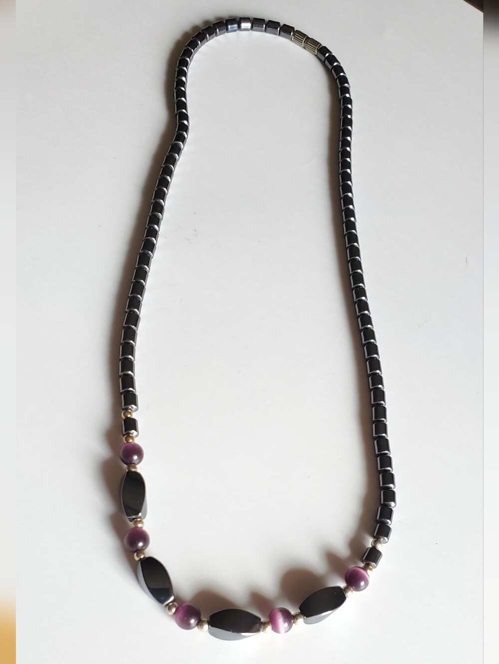 Vtg. Elegant Black and Purple Beaded Necklace